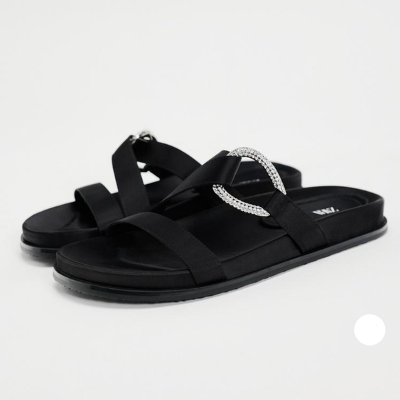 Sandals - Picture 1 of 2